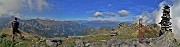 57 Gran bella vista panoramica dal Valletto a nord verso Orobie vicine , Val Gerola, Valtellina e Alpi lontane